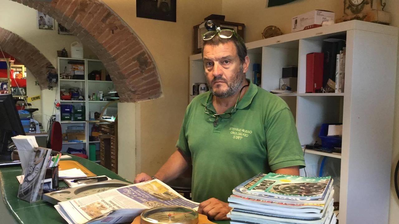 L'orologiaio: «Quell’uomo poteva uccidere la moglie, ho reagito d'istinto»