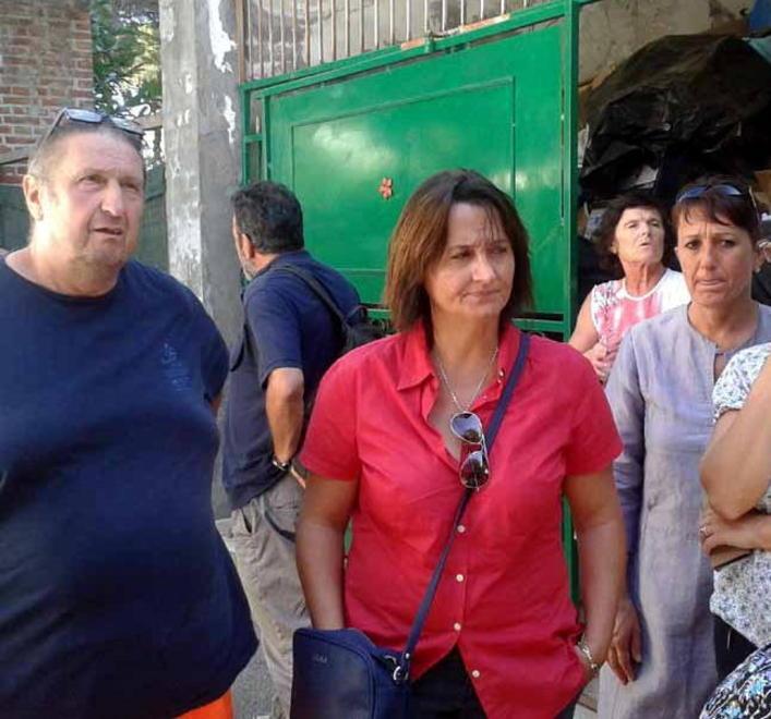Campo profughi, la rabbia dei cittadini: «Stufi delle promesse» 
