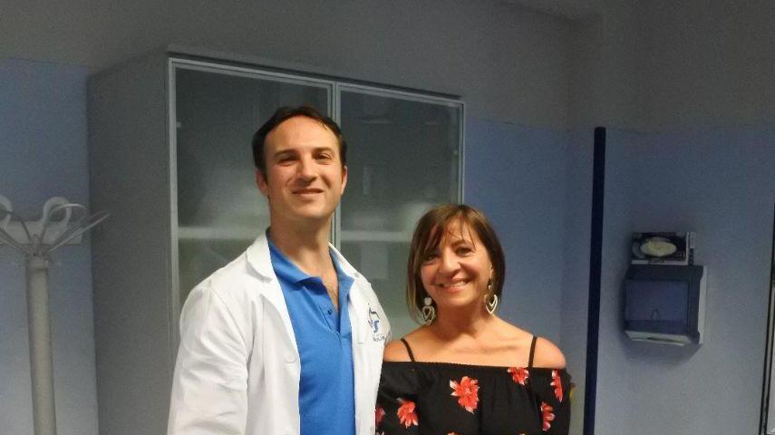 Il dottor Daniele Pili con la paziente ormai guarita Stefania Onnis