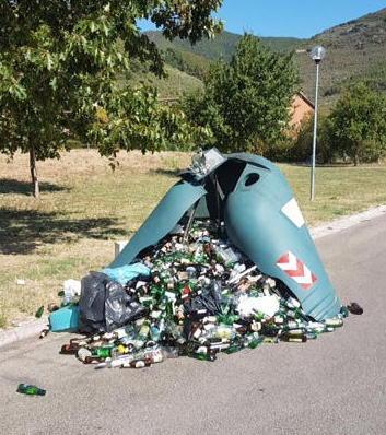 Campana del vetro rotta da luglio