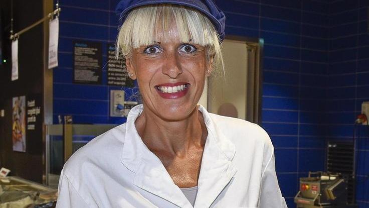 Francesca: due lauree, due figlie e... un banco pesce