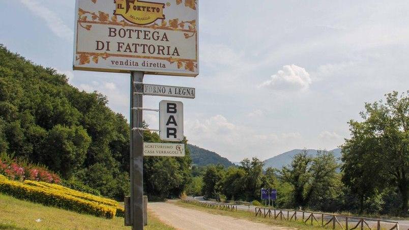 Abusi sui minori ma la comunità è ospite della festa Pd