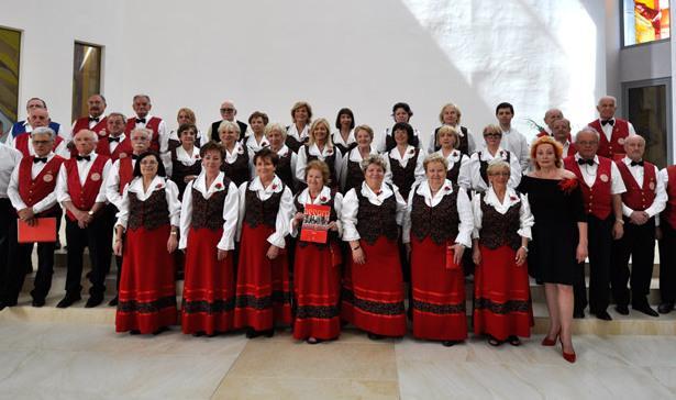 Il Coro Folk San Lazzaro al Parco XXII Aprile di Modena