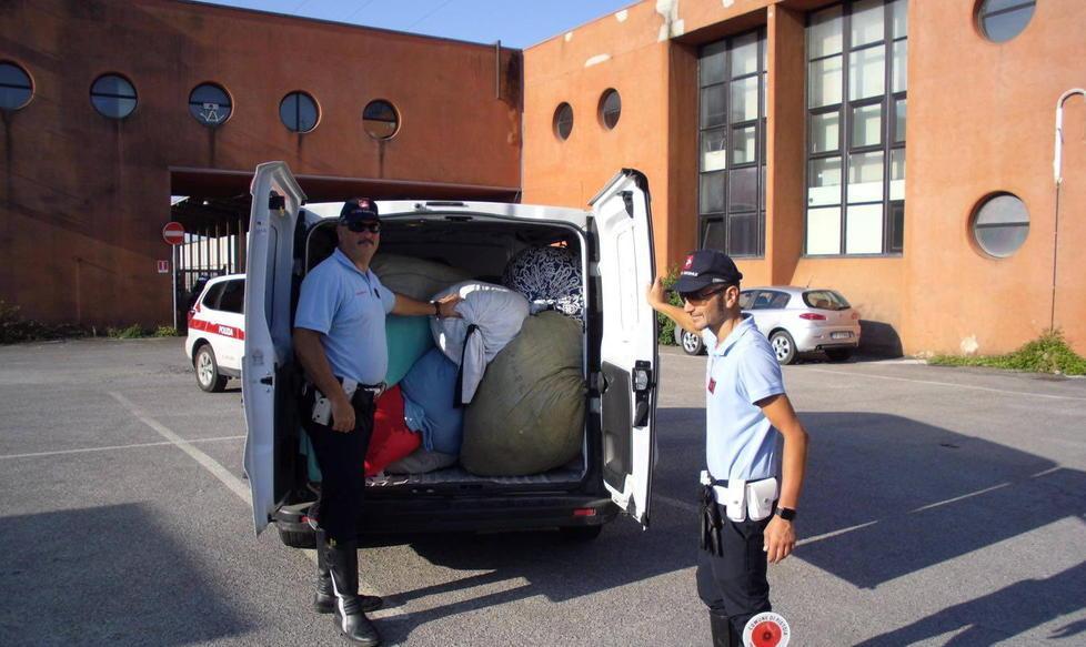 Trafficante di rifiuti tessili sorpreso dai vigili urbani di Pistoia