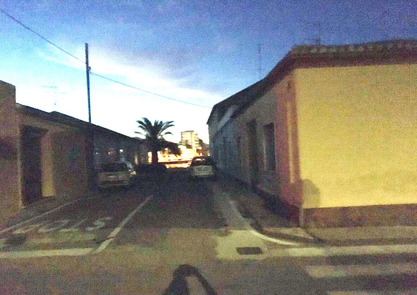 Via Virgilio e via Manzoni da un anno e mezzo al buio 