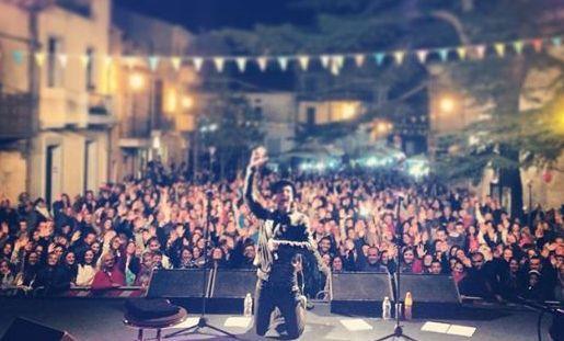 Il santo lo onora la star, maxi spese nei piccoli centri per le feste patronali