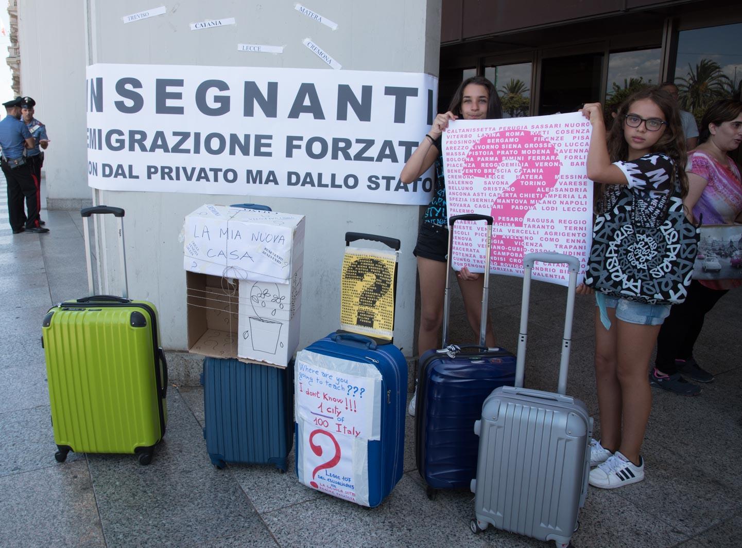 Si rinnova la protesta dei docenti (foto Mario Rosas)