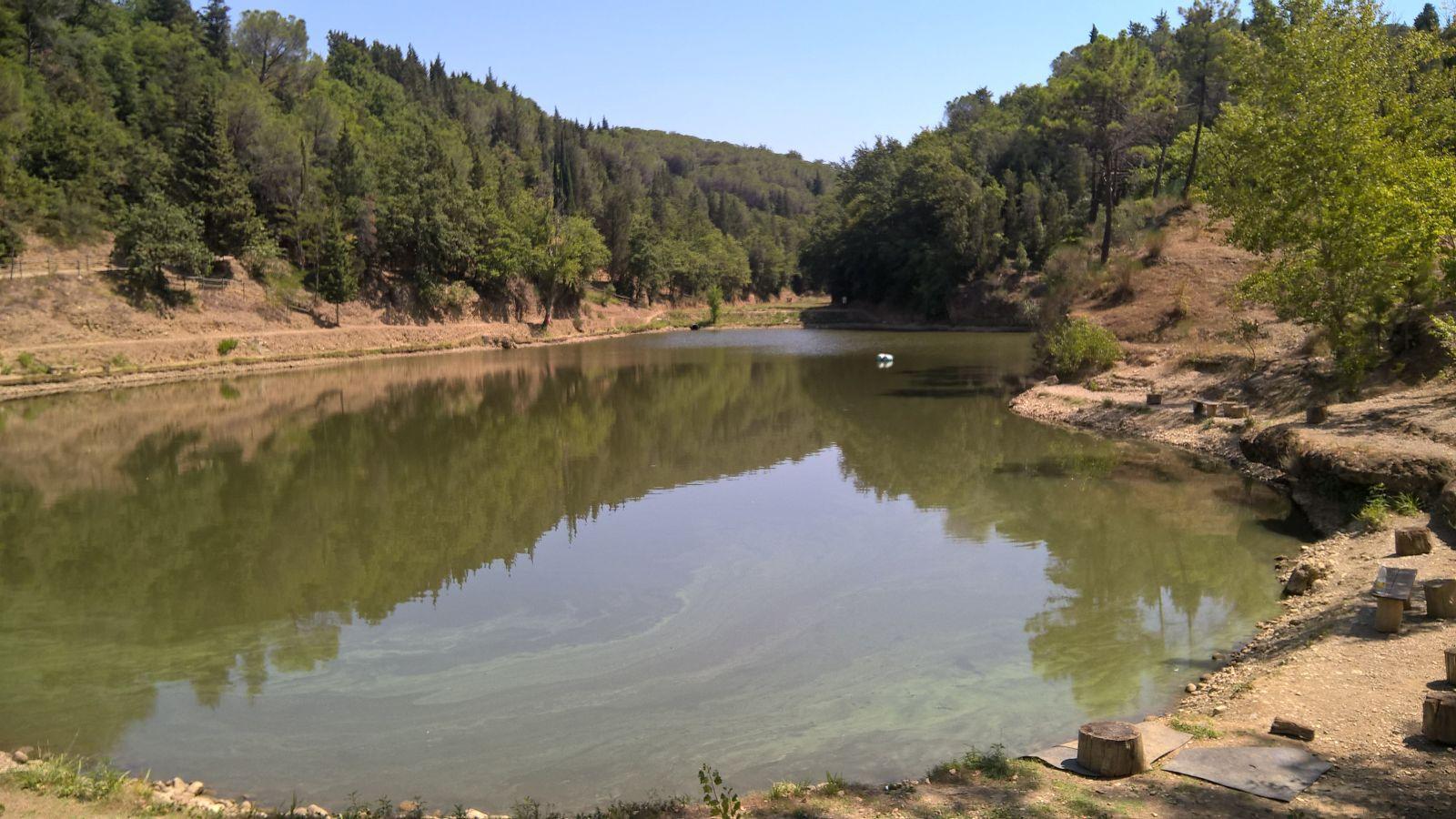Il lago di Sammontana (Foto agenzia Carlo Sestini)