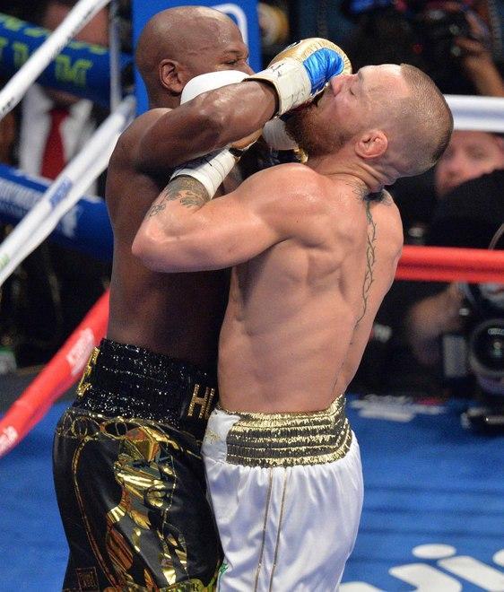 Mayweather mette ko McGregor 
