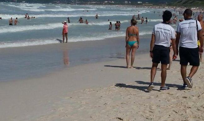 Si perde in spiaggia a Viareggio: trovata 2 ore dopo 