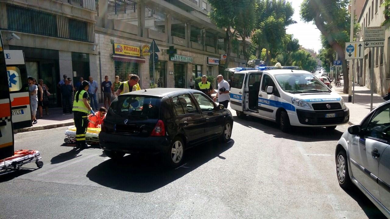 Cagliari, pedone investito sulle strisce: è grave