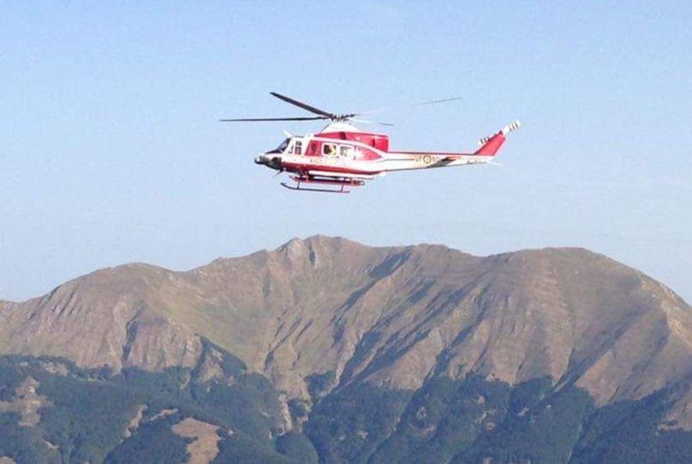 Turisti e villeggianti allarmati «Fuoco visibile da lontano»