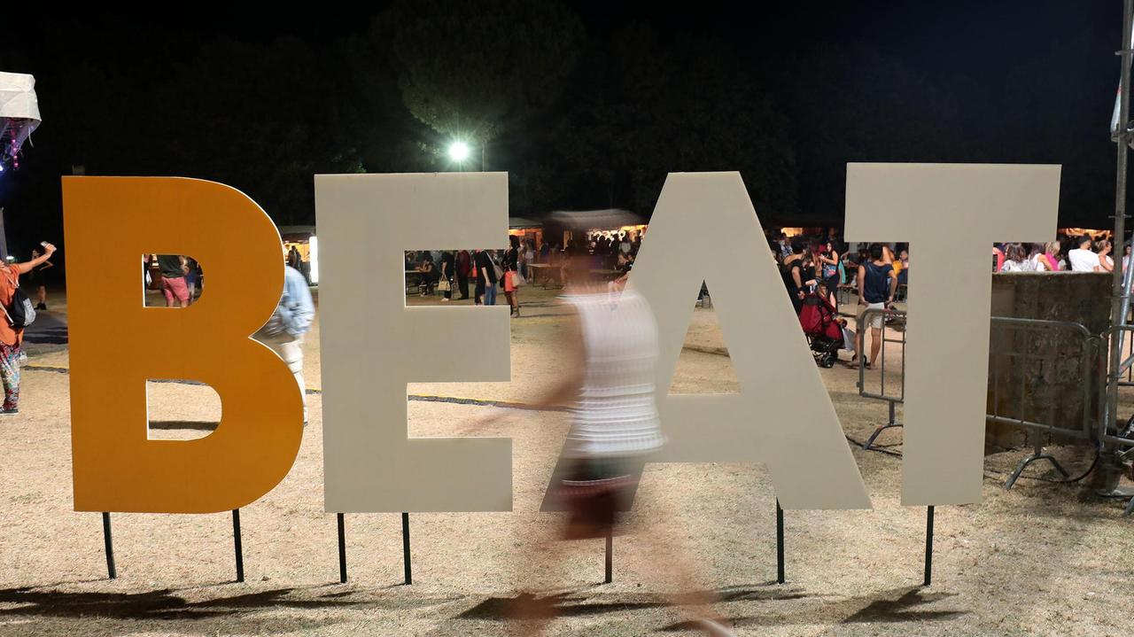 L'ingresso del Beat Festival (Foto Agenzia Carlo Sestini)