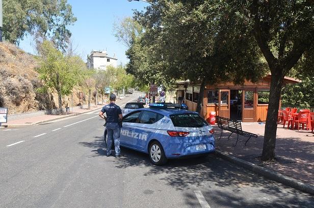 La polizia nel luogo dell'aggressione
