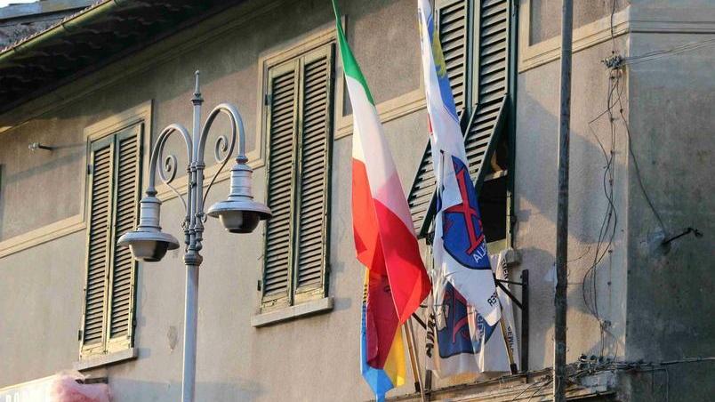 No alle bandiere fasciste davanti all’Agraria Seardo
