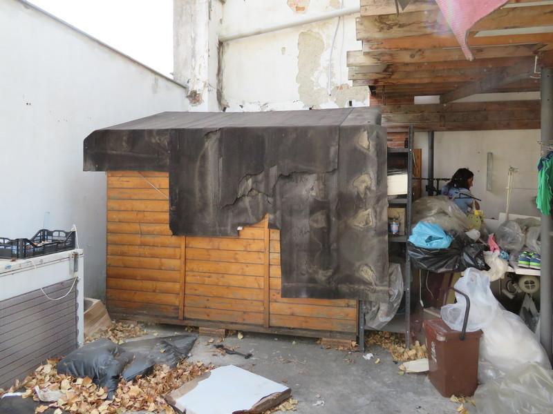 Il terrazzo-cortile della confezione dormitorio