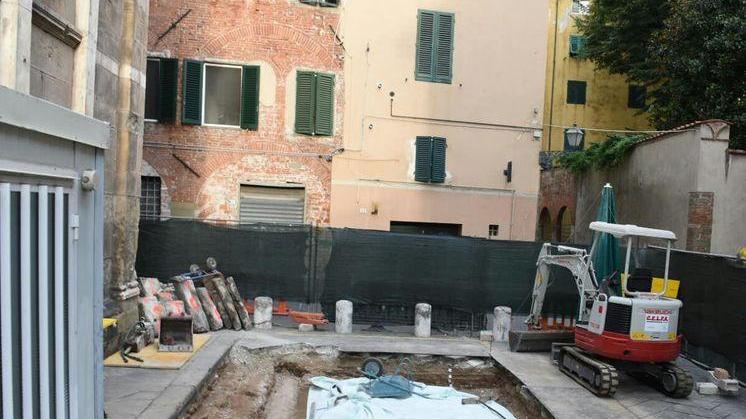 «L’isola? Meglio delle auto sui gradini della chiesa»