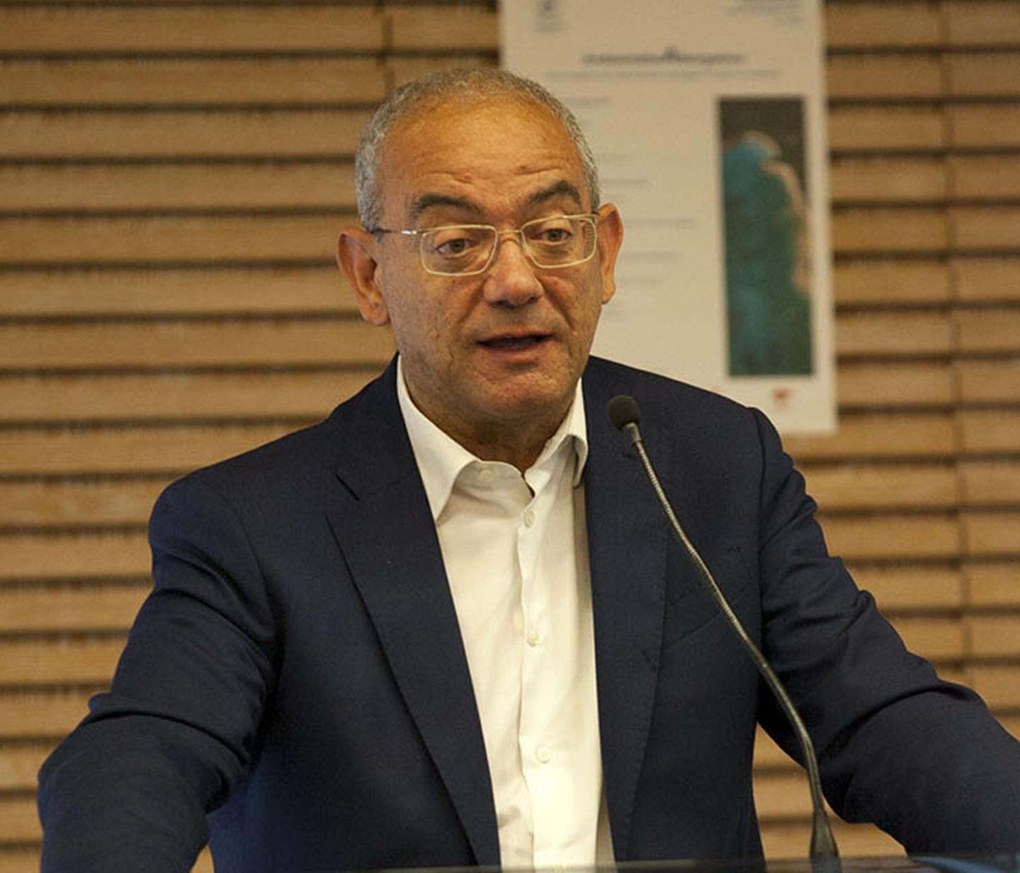 Guerra fredda sulla legge tra Regione e governo 