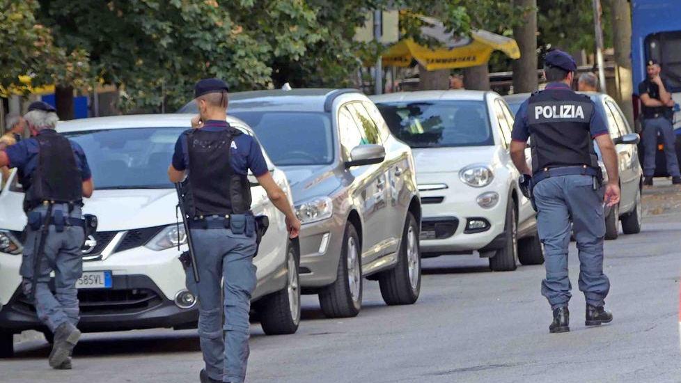 Chiede biglietti per 200 euro poi dice che non può pagarli