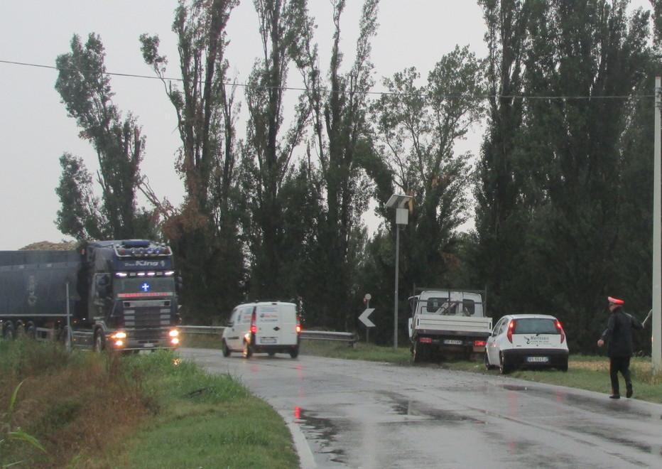 Cinque feriti in uno scontro 