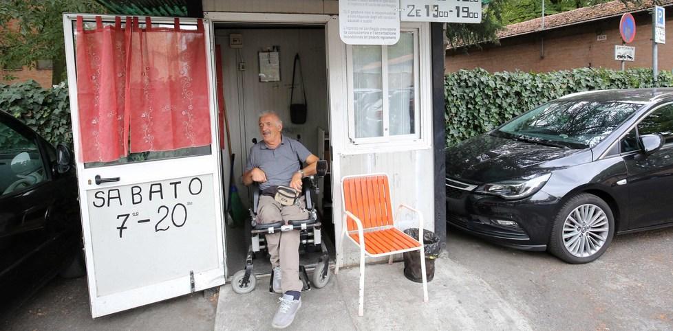 «Adesso non faccio pagare E lunedì tornerò a vedere» 