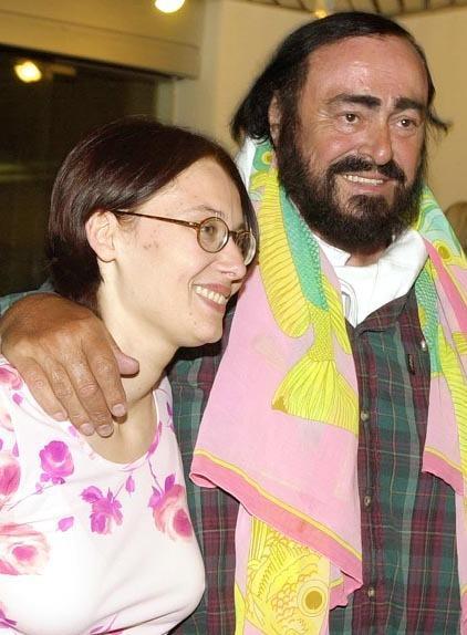 Modena, Nicoletta ricorda il marito «Luciano Pavarotti, dieci anni dopo ancora amato dal mondo» 