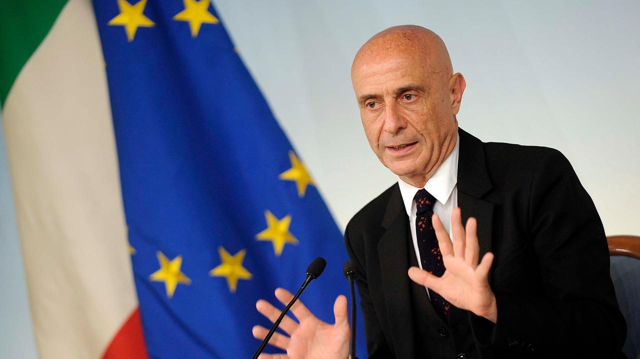 Occhio al ministro realista - L'editoriale