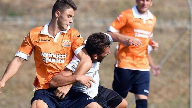 Un'azine di gioco della Pistoiese nell'amichevole contro il Tuttocuoio