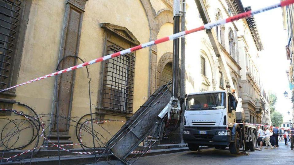 Tragedia di via Veneto, un consulente tecnico per capire il cedimento