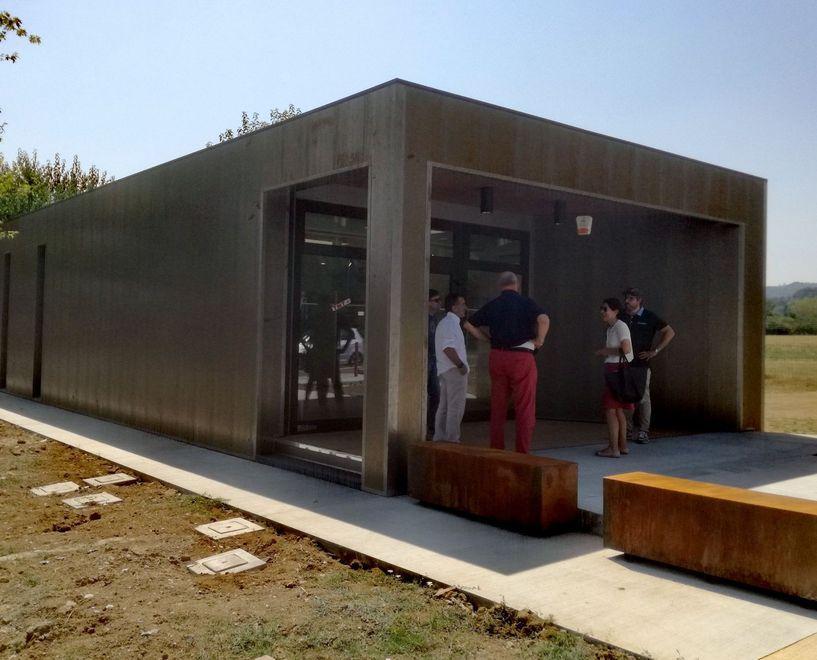 Viene inaugurata la farmacia comunale