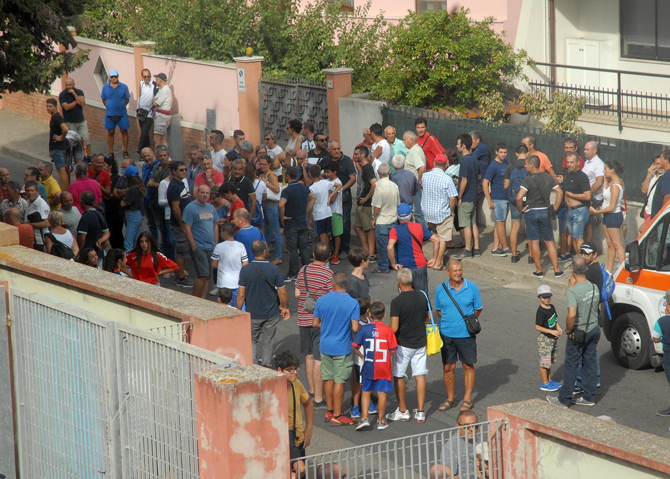 Palasport e campi da gioco ormai vicini al tracollo 