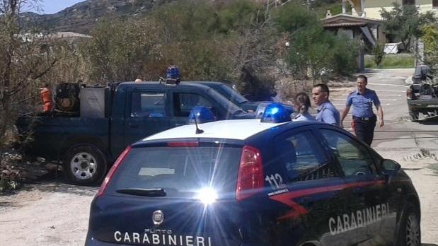 San Teodoro, ore di paura per un rogo vicino alle case