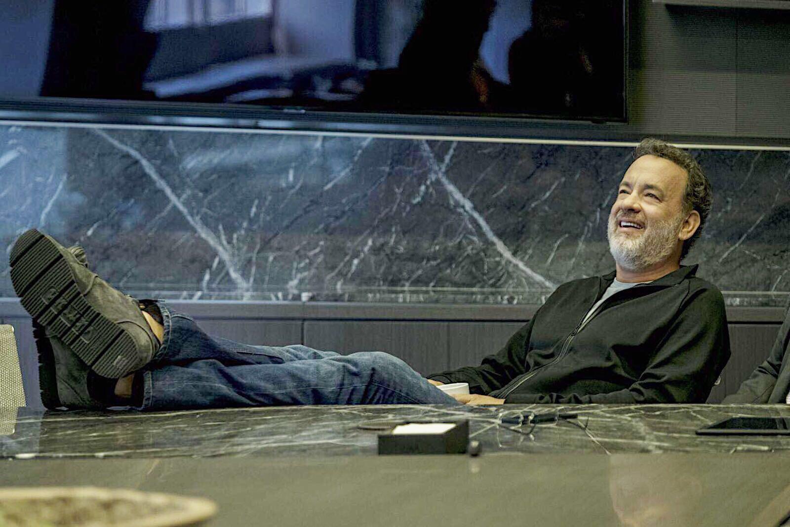 La scena di The Circle in cui Tom Hanks mostra le scarpe di Buttero