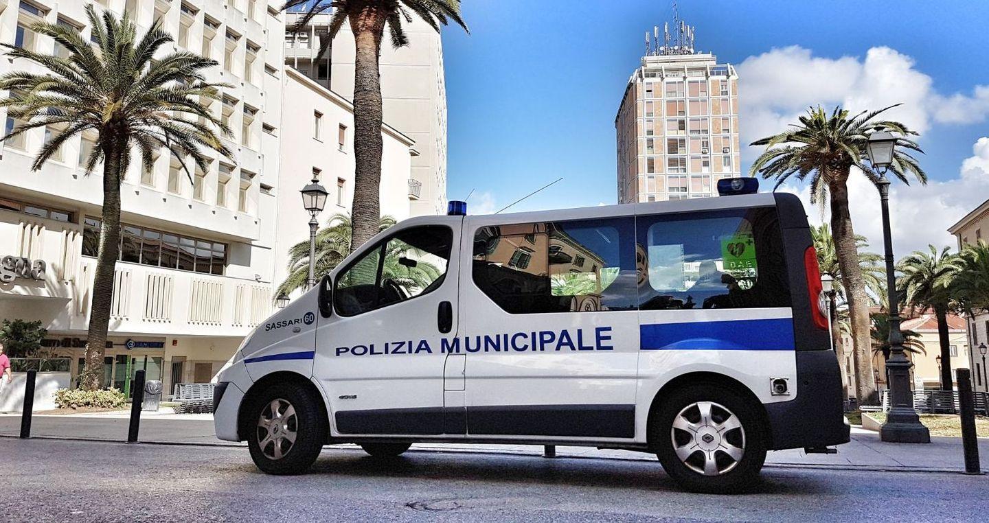 Ecco la baby gang di piazza Castello 