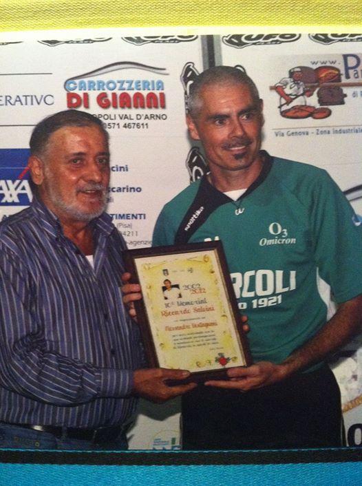 A sinistra l'ex presidente del Forcoli, Marco Consoloni. A destra Alessandro Montagnani, storico portiere dell'Us Forcoli Calcio 
