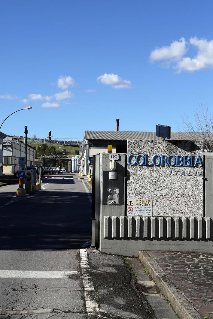 L’ingresso della Colorobbia a Sovigliana (Foto agenzia Carlo Sestini)
