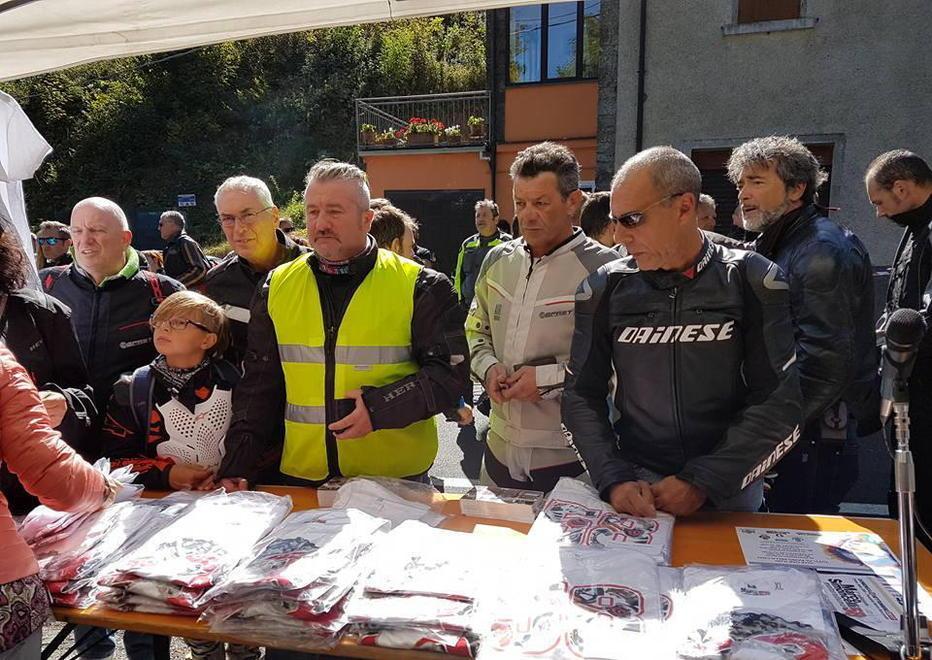 In ricordo del Sic tanti motociclisti al Passo della Cisa 