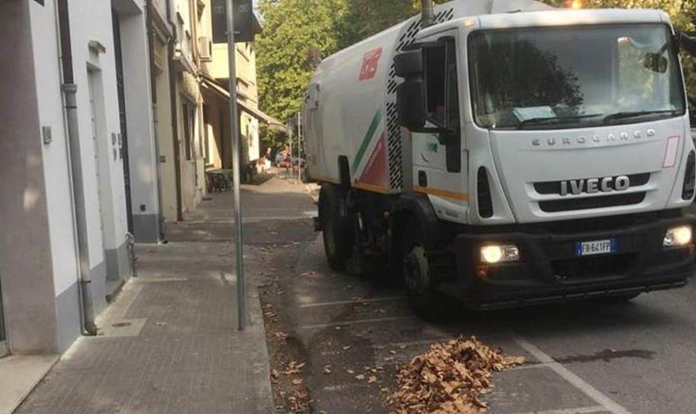 Attenzione alla sosta, c’è la pulizia delle strade