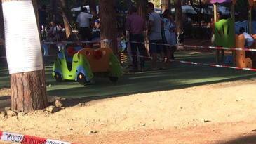 Lavori infiniti nel parco i bimbi giocano nel cantiere