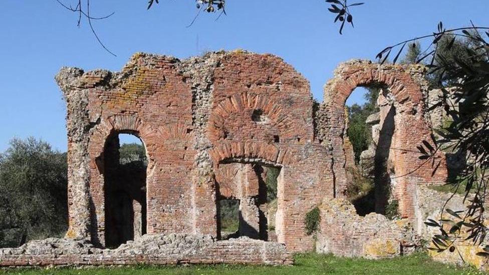 Area archeologica chiusa domenica «Che vergogna»