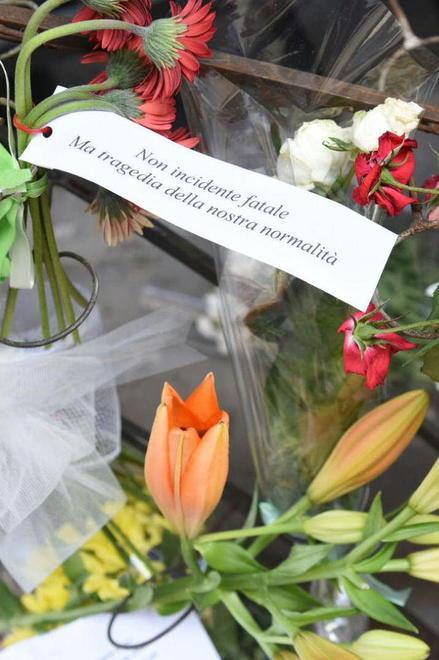 In via Vittorio Veneto dediche e poesie per Eugenio e Antonio 