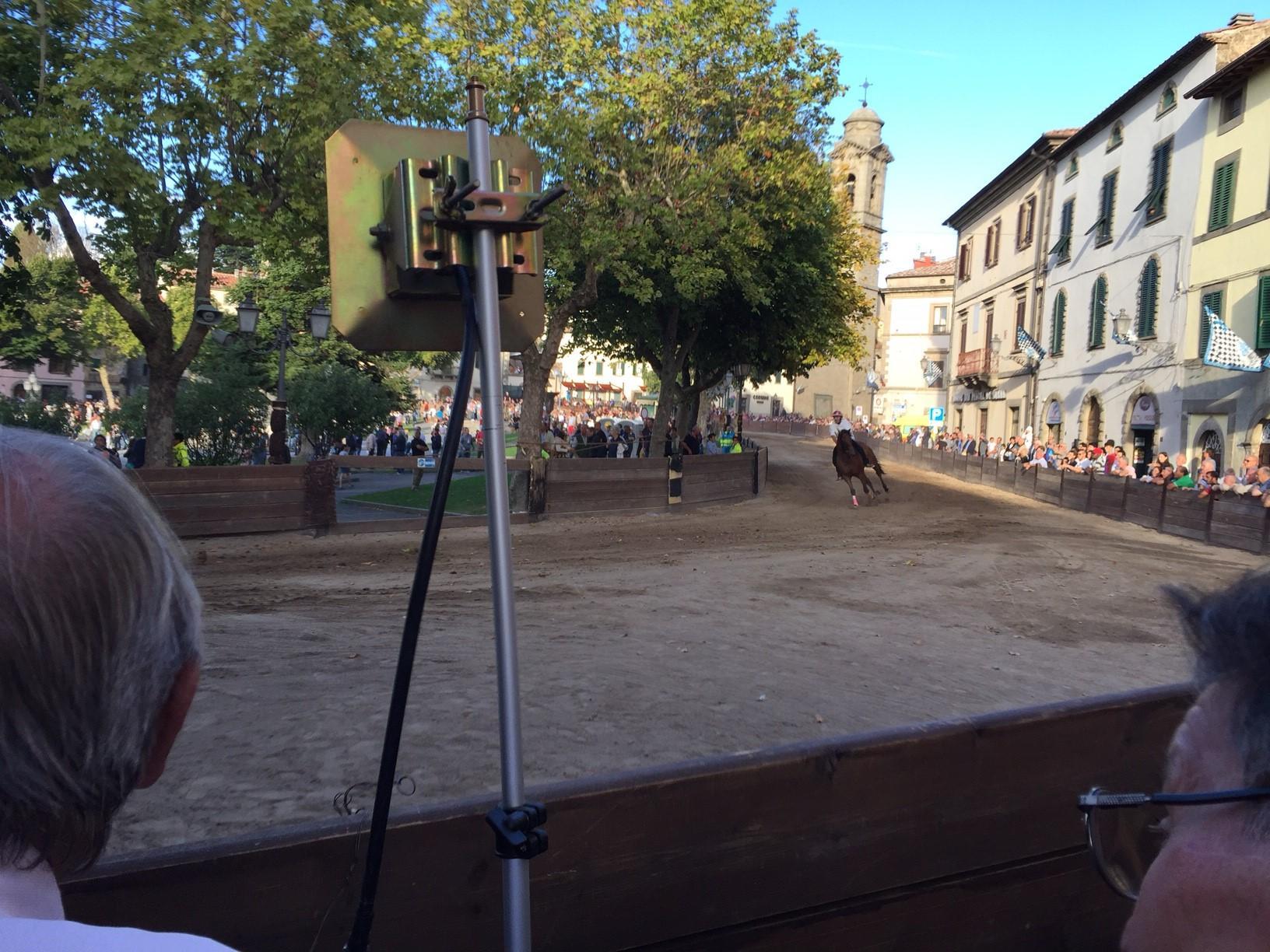 Un momento delle batterie per il palio di Castel del Piano 2017