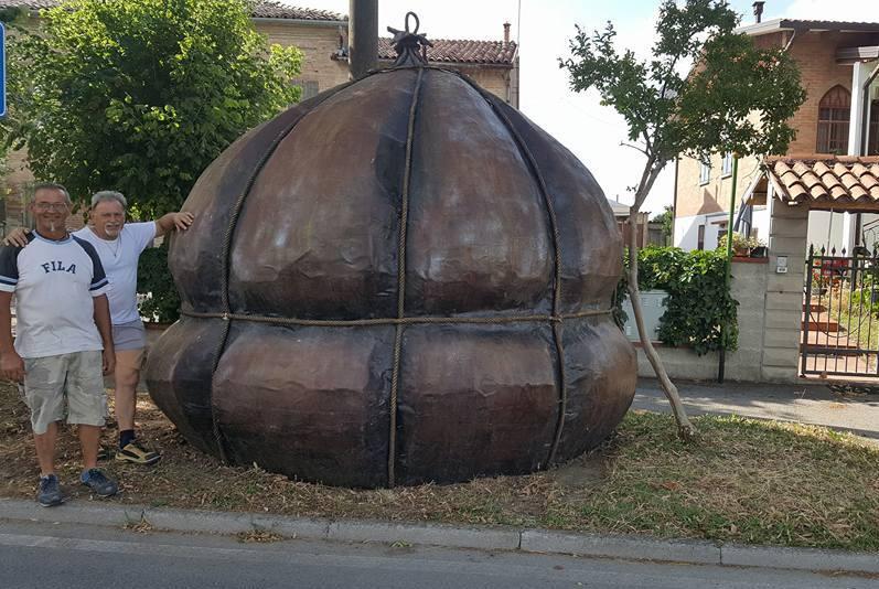 Salama, il monumento trova casa 