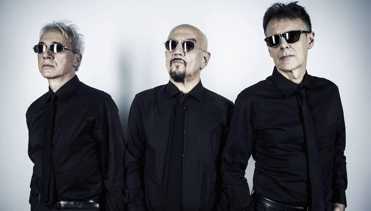 Enrico Ruggeri con i Decibel venerdì in concerto a Thiesi 