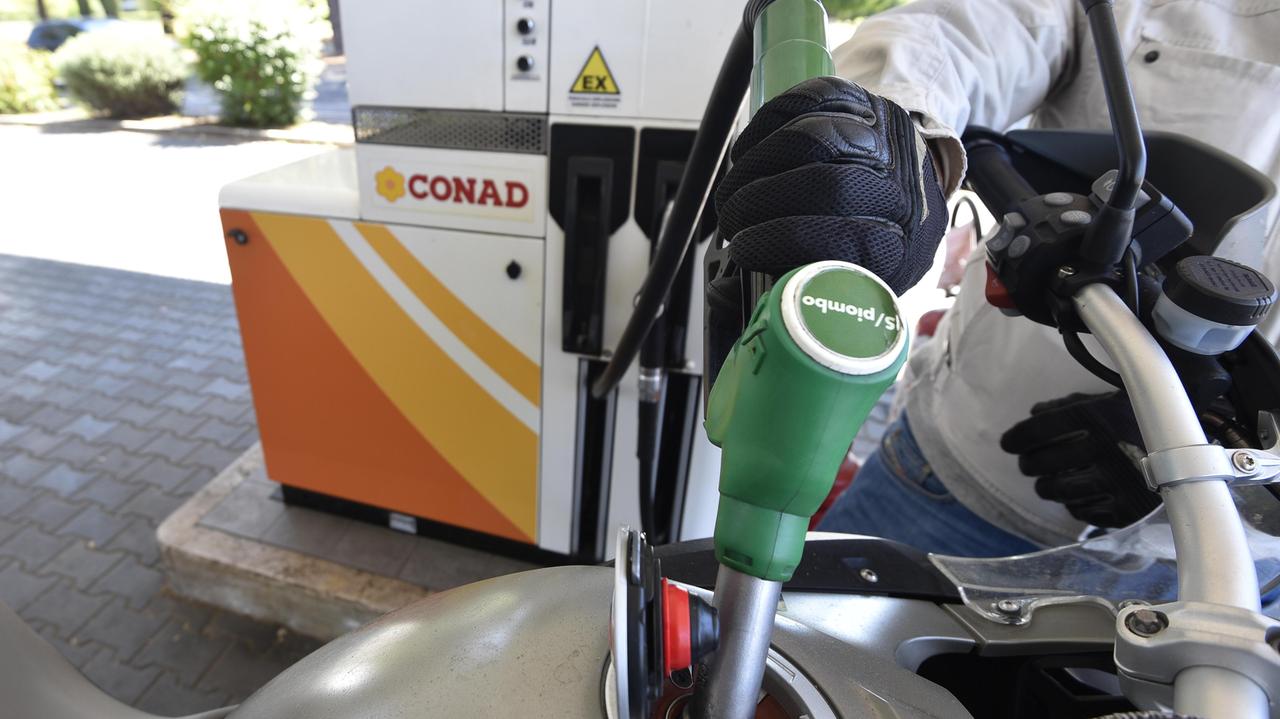 Un distributore di benzina