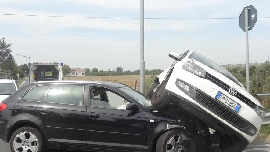 San Prospero. Via Canalazzo, incidenti infiniti