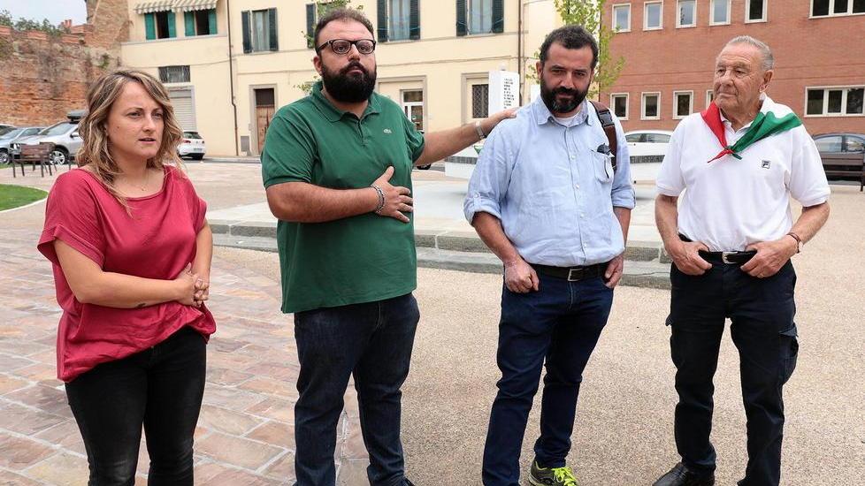 Appello per vietare gli spazi a Casapound e Forza Nuova