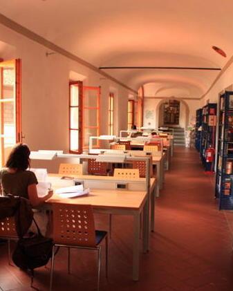 I richiedenti asilo diventano volontari in biblioteca
