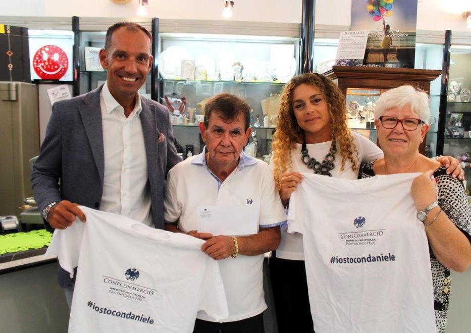 Consegnato l’assegno al gioielliere Ferretti