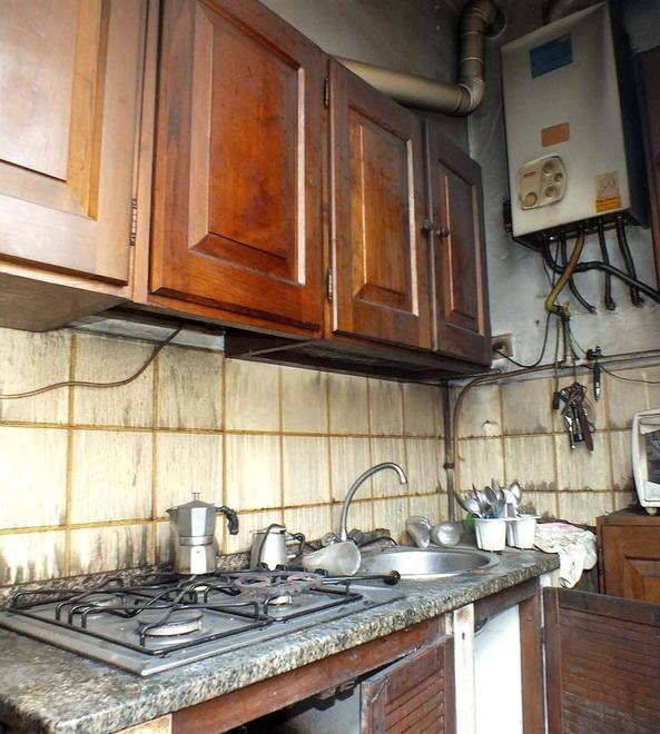 Incendio in casa, anziano gravissimo per le ustioni 
